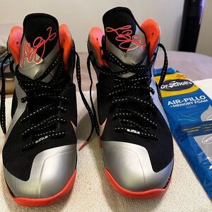 Nike LeBron 9 Mango. Size 12. Preowned